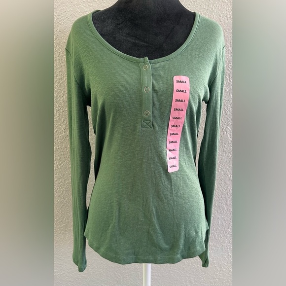 NWT Eddie Bauer Green Henley Top - Size Small - Picture 2 of 8